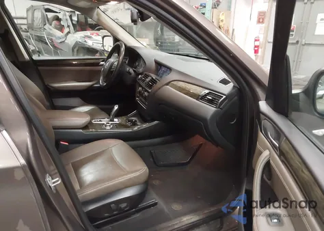 2014 BMW X3 xDrive28I z USA, uszkodzony, nr VIN 5UXWX9C58E0D25912